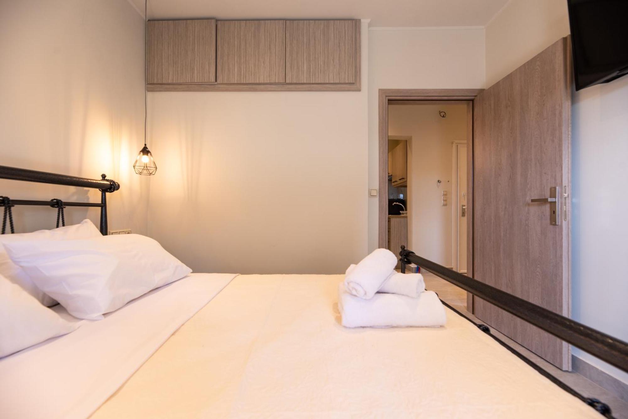 Demi'S Apartments Near Athen'S Airport أرتيميدا المظهر الخارجي الصورة